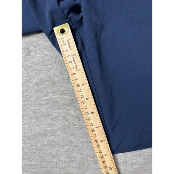 Under Armour Chino Shorts Mens Size 30 Blue Dark Wash Mid-Rise Summer 10" Inseam - Picture 7 of 7